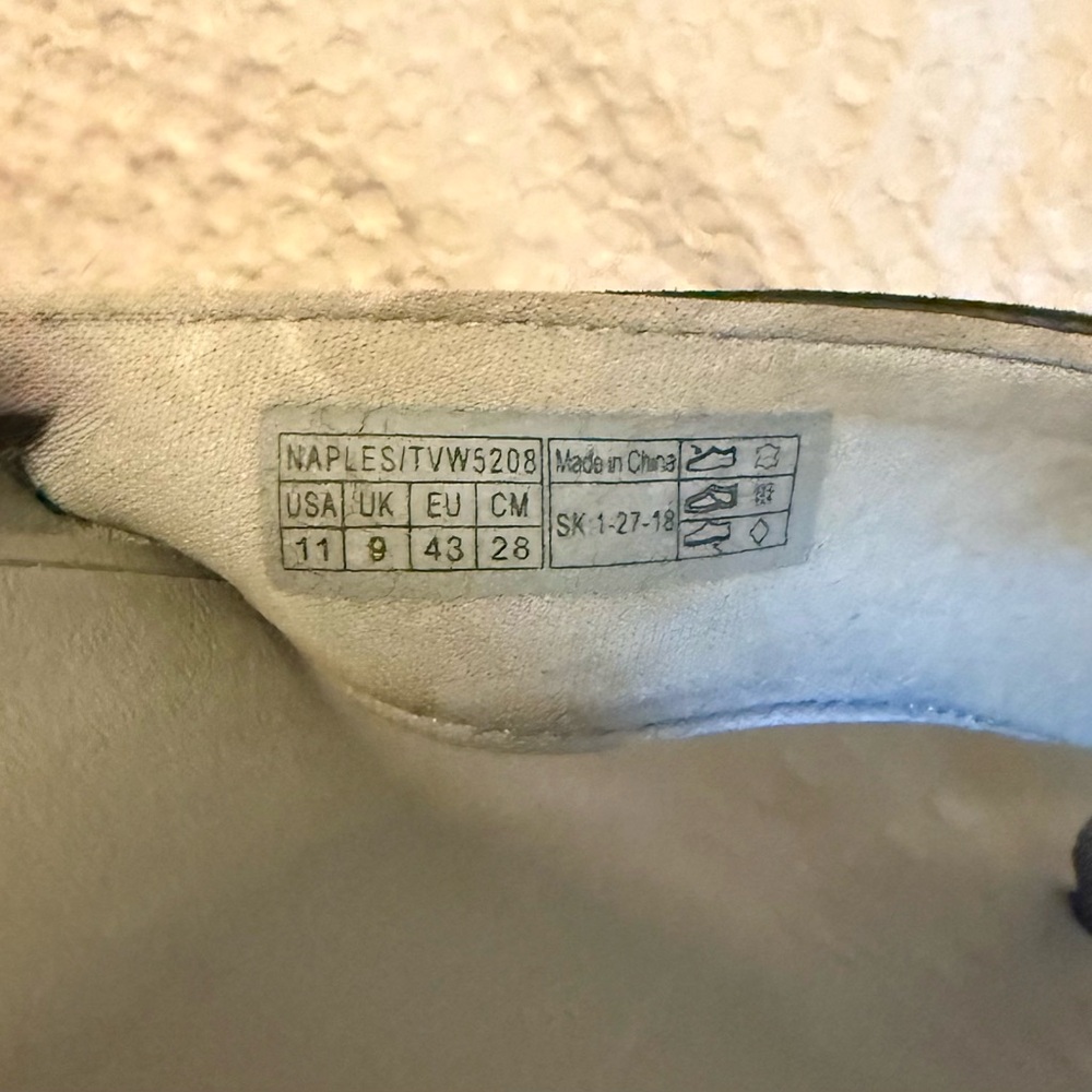 Vionic Capitola Gray Sandals With Rhinestone Acce… - image 3